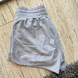COPY - Lululemon high rise hotty hot shorts 2.5”
